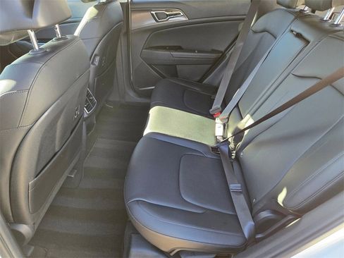 Used 2024 Kia Sportage SX image 13