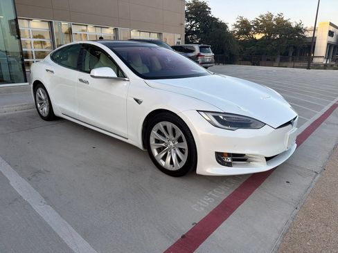 Used 2018 Tesla Model S 100D AWD/4WD image 3