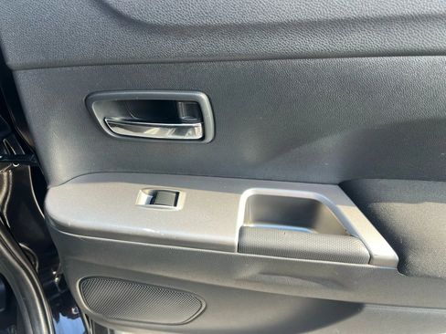 Used 2018 Mitsubishi Outlander Sport ES image 33