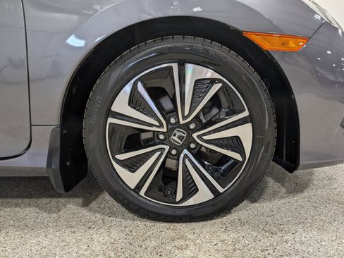 Used 2017 Honda Civic EX-T image 12