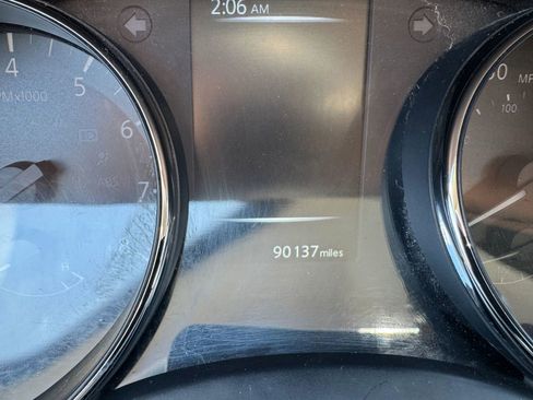 Used 2017 Nissan Rogue S AWD/4WD image 12