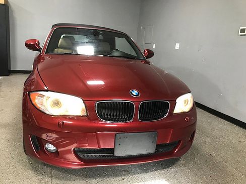 Used 2013 BMW 128i Convertible RWD image 16
