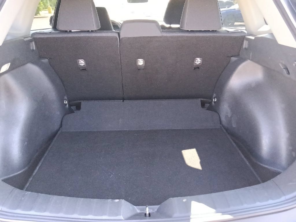 Used 2023 Toyota Corolla Cross LE FWD image 29