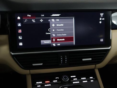 Used 2022 Porsche Cayenne image 53