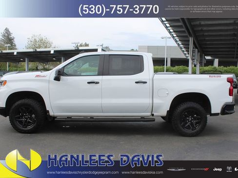 Used 2024 Chevrolet Silverado 1500 LT Trail Boss w/ Protection Package AWD/4WD image 2
