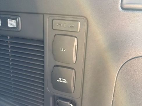 New 2025 Ford Expedition Platinum w/ Stealth Performance Package image 51