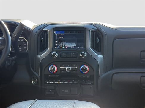 Used 2023 GMC Sierra 3500 Denali w/ Denali Black Diamond Edition image 18