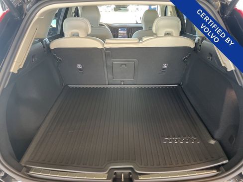 New 2025 Volvo XC60 B5 Plus w/ Protection Package Premier image 15