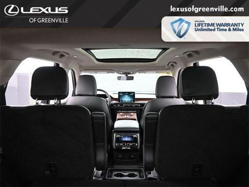 Used 2023 Lincoln Aviator Reserve image 31