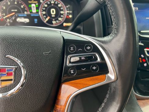 Used 2015 Cadillac Escalade Premium image 44