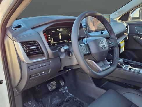 New 2026 Nissan Rogue Platinum w/ Tech Package image 10