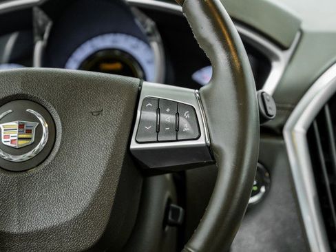 Used 2010 Cadillac SRX Luxury image 16