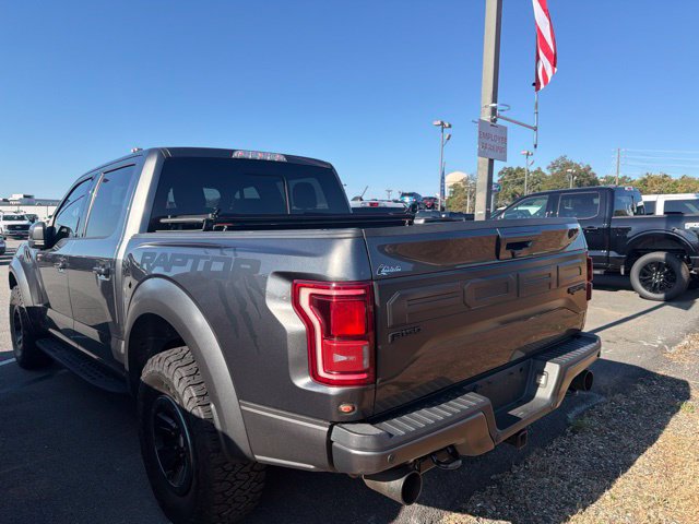Used 2018 Ford F150 Raptor w/ Equipment Group 802A Luxury AWD/4WD image 4