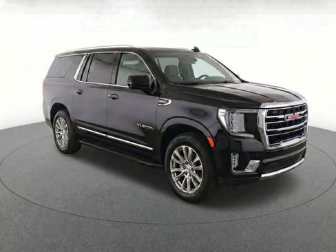 Used 2021 GMC Yukon XL SLT RWD image 2