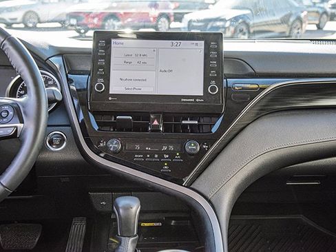 Used 2024 Toyota Camry XLE image 11