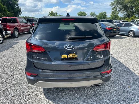 Used 2017 Hyundai Santa Fe Sport image 4
