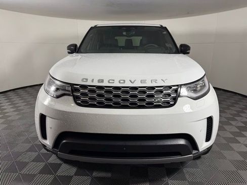 Certified 2025 Land Rover Discovery S image 10