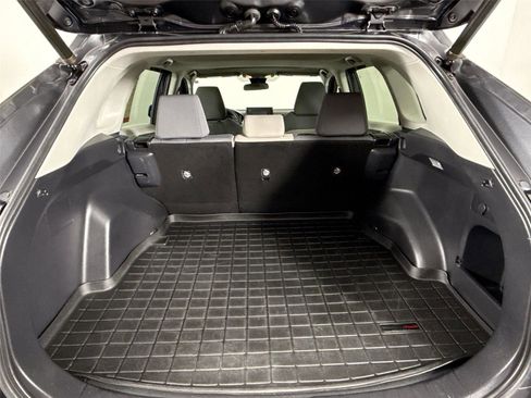 Used 2020 Toyota RAV4 XLE w/ Convenience Package image 37