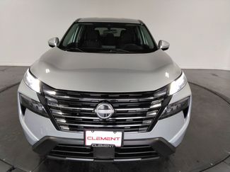 Used 2024 Nissan Rogue SV video 2