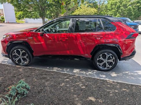 Used 2023 Toyota RAV4 XSE w/ Weather Package AWD/4WD image 3