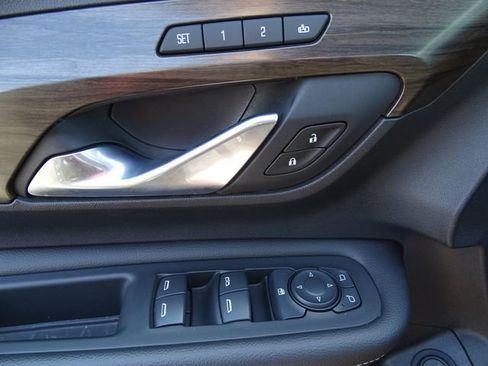 Used 2018 GMC Terrain Denali w/ Advanced Safety Package image 21