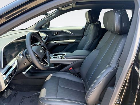 Certified 2024 Cadillac Lyriq Luxury RWD image 20