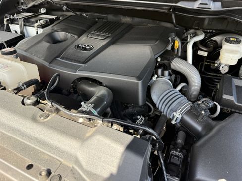 Used 2024 Toyota Tundra 1794 Edition image 32