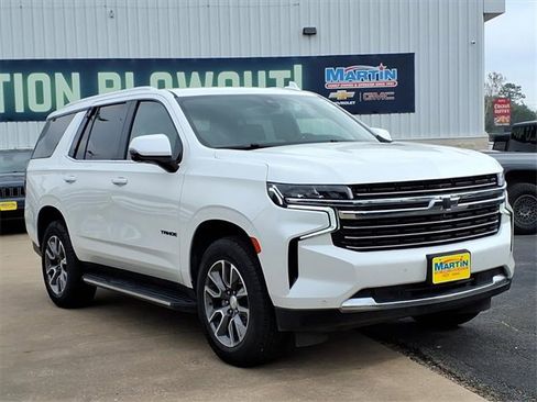 Used 2022 Chevrolet Tahoe LT w/ Luxury Package image 3