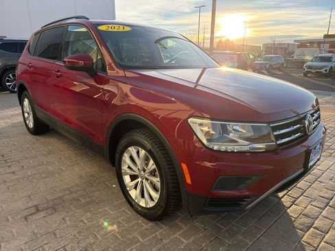 Used 2019 Volkswagen Tiguan S image 9