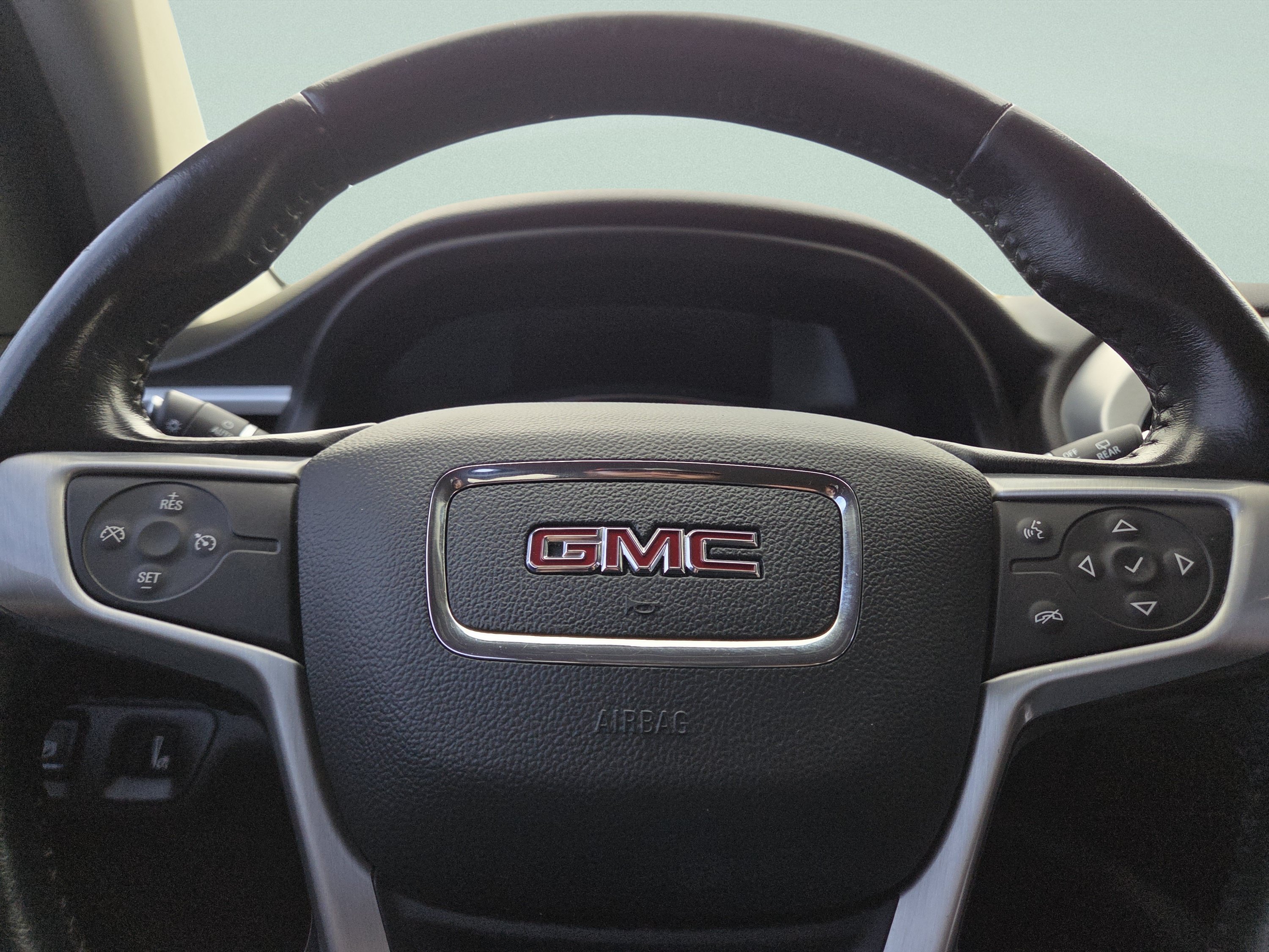 Used 2020 GMC Acadia SLE FWD image 28