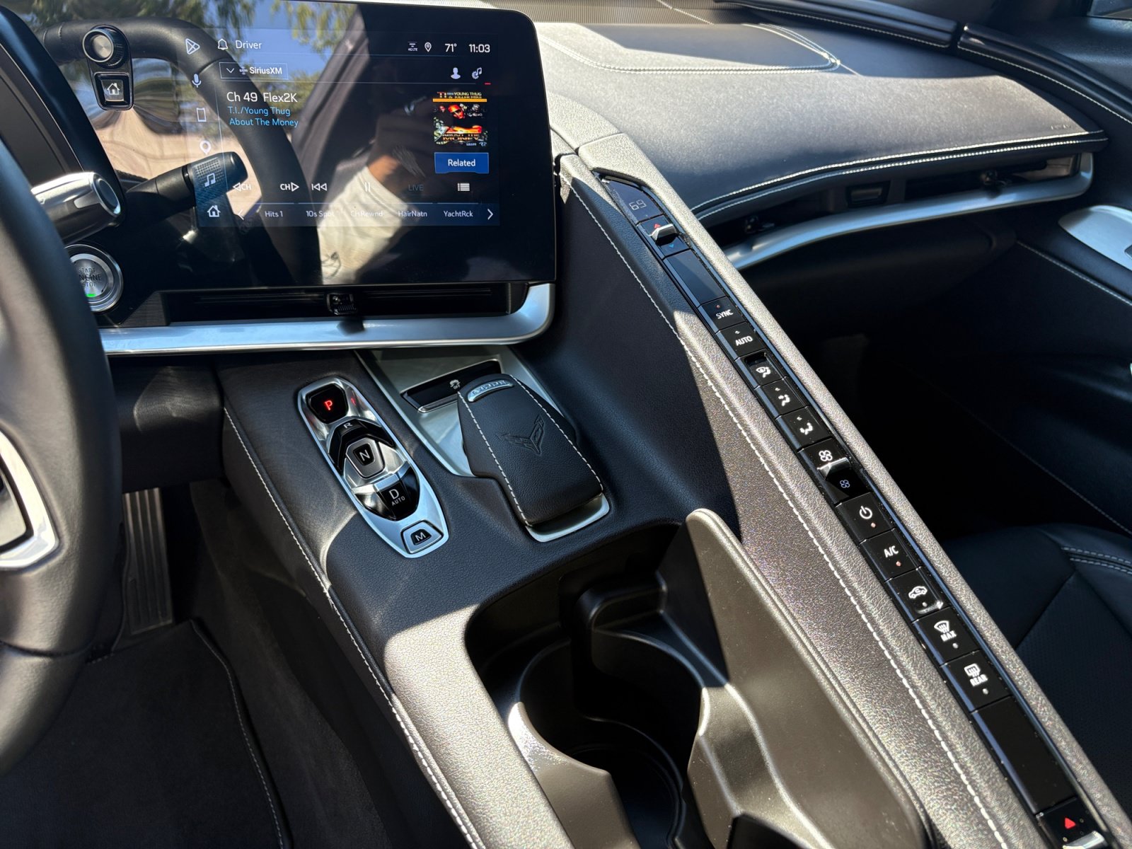 Used 2025 Chevrolet Corvette Stingray Convertible w/ 1LT RWD image 18