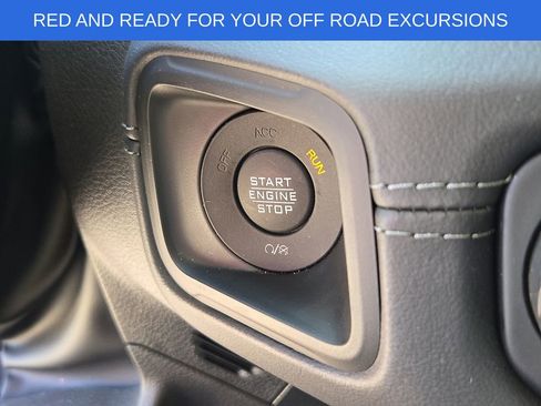 Used 2025 Jeep Wrangler Unlimited Sahara AWD/4WD image 25