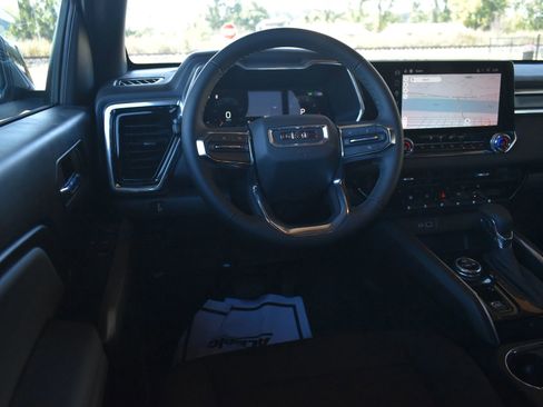 New 2026 GMC Canyon Elevation image 17