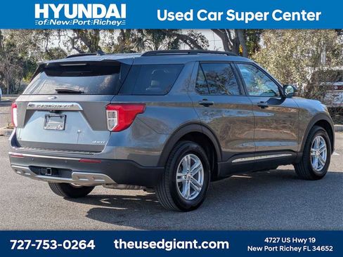 Used 2023 Ford Explorer XLT w/ Equipment Group 202A image 5