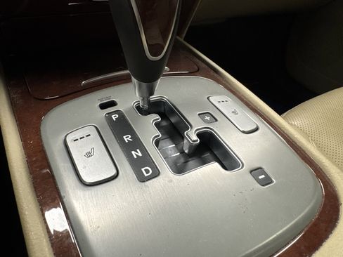 Used 2014 Hyundai Genesis 3.8 image 9