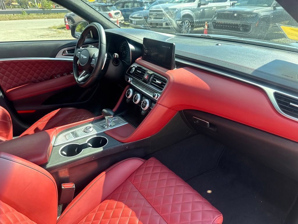 Used 2022 Genesis G70 3.3T Launch Edition RWD image 25