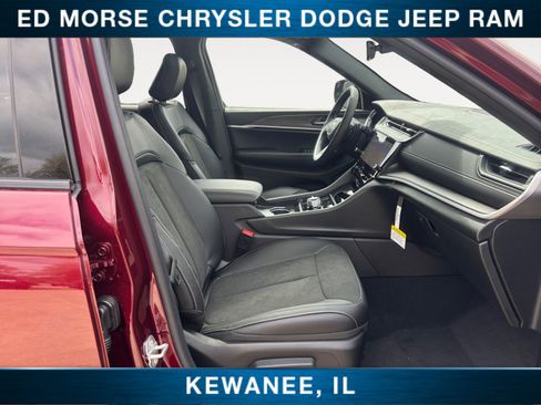 New 2026 Jeep Grand Cherokee Altitude AWD/4WD image 15