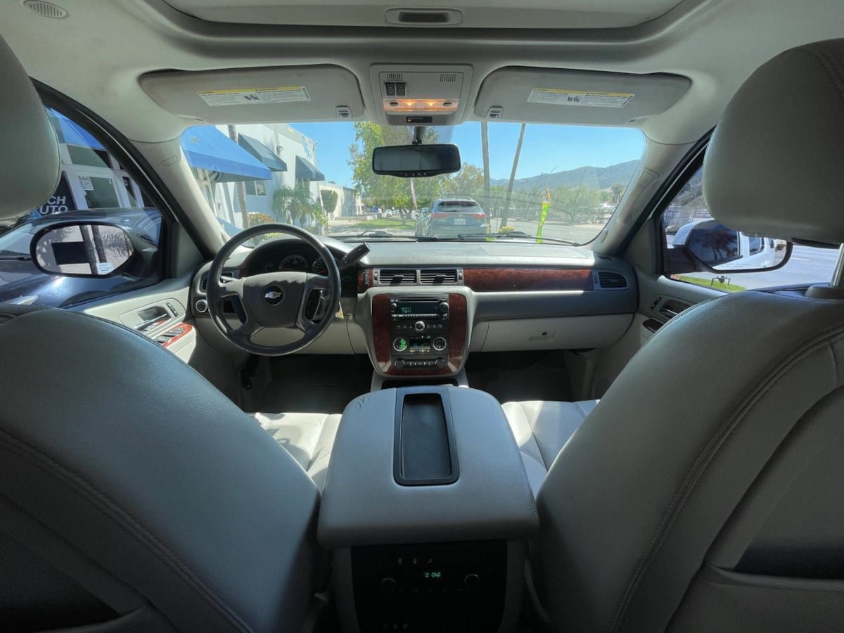 Used 2014 Chevrolet Tahoe LT RWD image 14