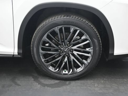 Used 2022 Lexus RX 350L Premium w/ Special Edition AWD/4WD image 28