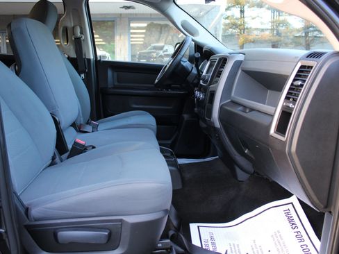 Used 2016 RAM 3500 Tradesman w/ Chrome Appearance Group RWD image 15