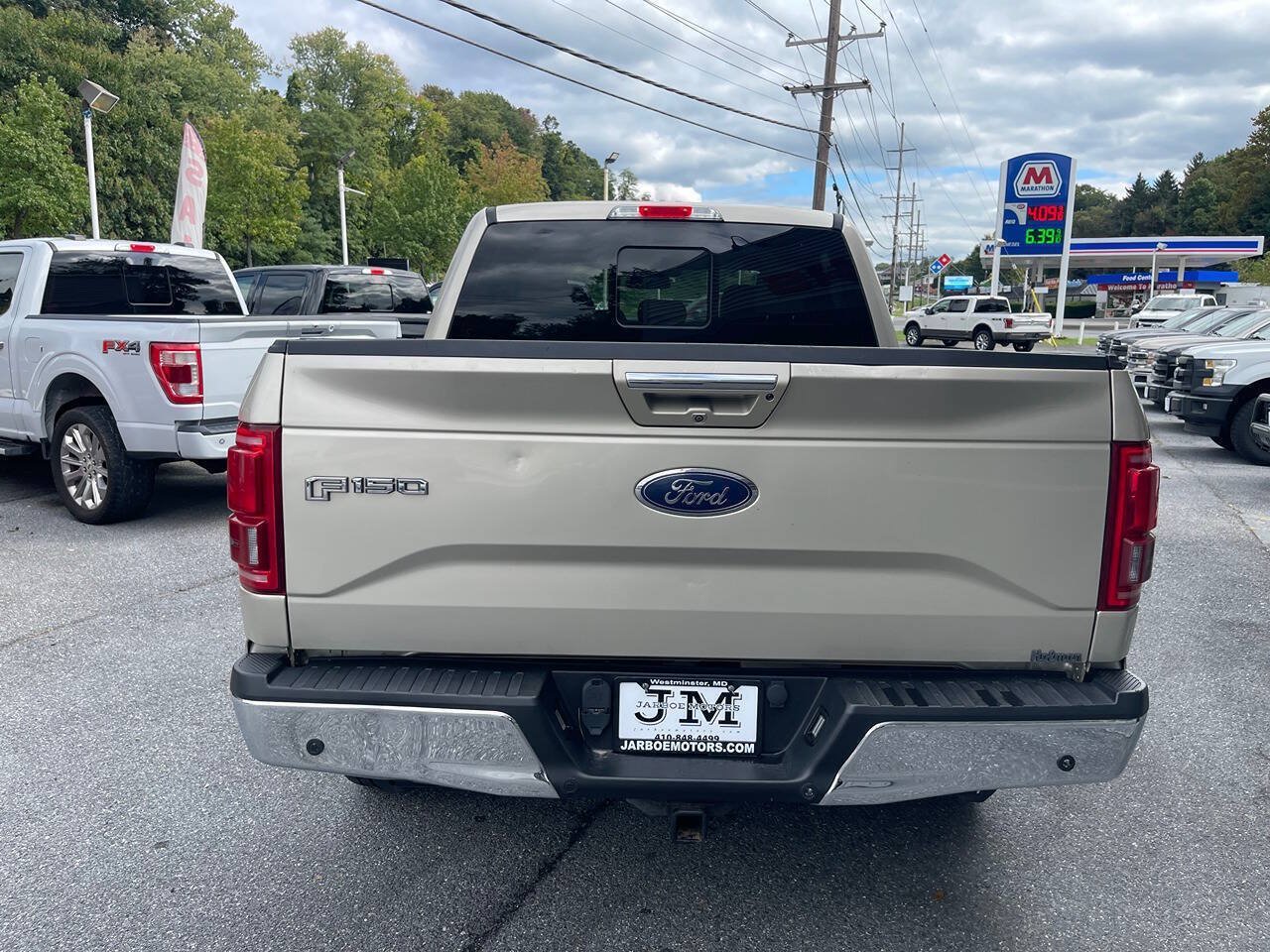 Used 2017 Ford F150 Lariat w/ Equipment Group 502A Luxury AWD/4WD image 6