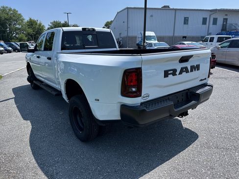 New 2026 RAM 3500 Tradesman AWD/4WD image 21