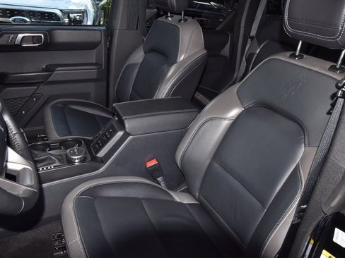 Certified 2025 Ford Bronco Outer Banks image 37