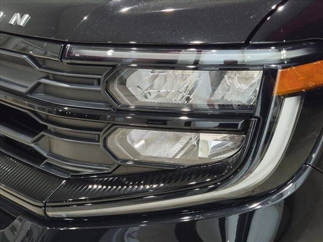 Used 2026 Ford Expedition Active RWD image 10