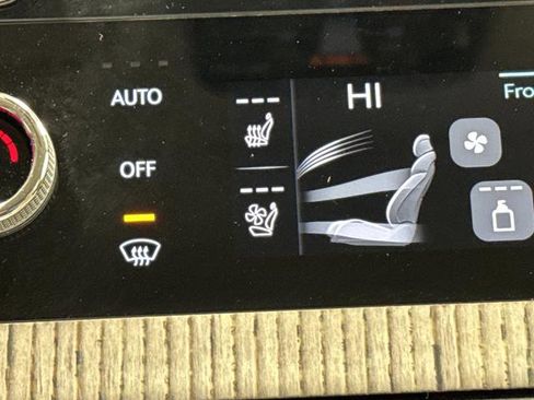 Used 2025 Genesis GV80 2.5T Advanced image 8