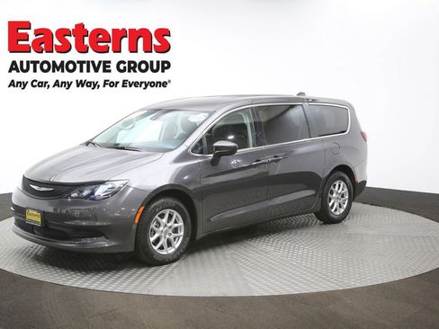 Used 2023 Chrysler Voyager LX FWD image 55