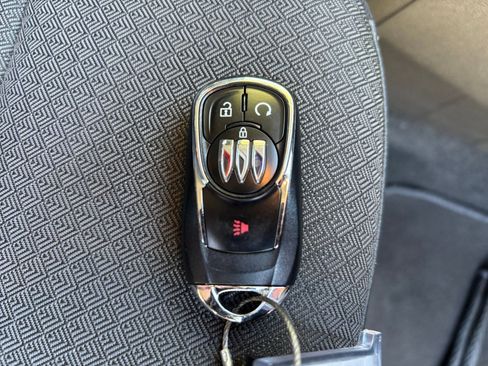 Used 2025 Buick Encore GX Preferred FWD image 21