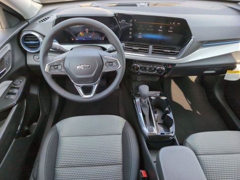 New 2026 Chevrolet Trax LT w/ Driver Confidence Package FWD image 31