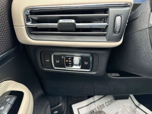 New 2026 Lincoln Corsair Reserve AWD/4WD image 18