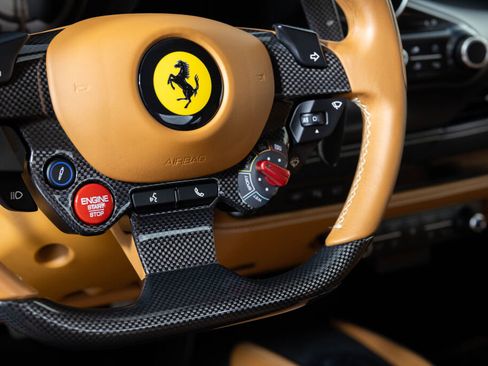 Certified 2021 Ferrari F8 Tributo RWD image 41